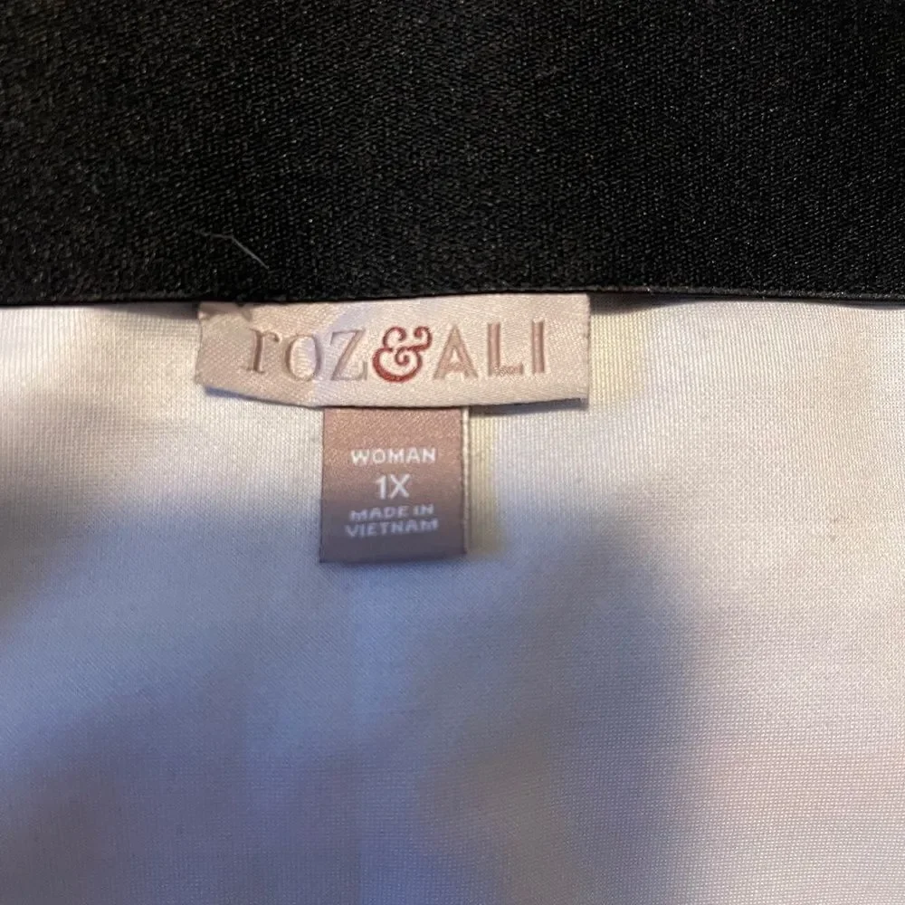 Roz & Ali EUC Skirt Striped - Picture 2 of 2